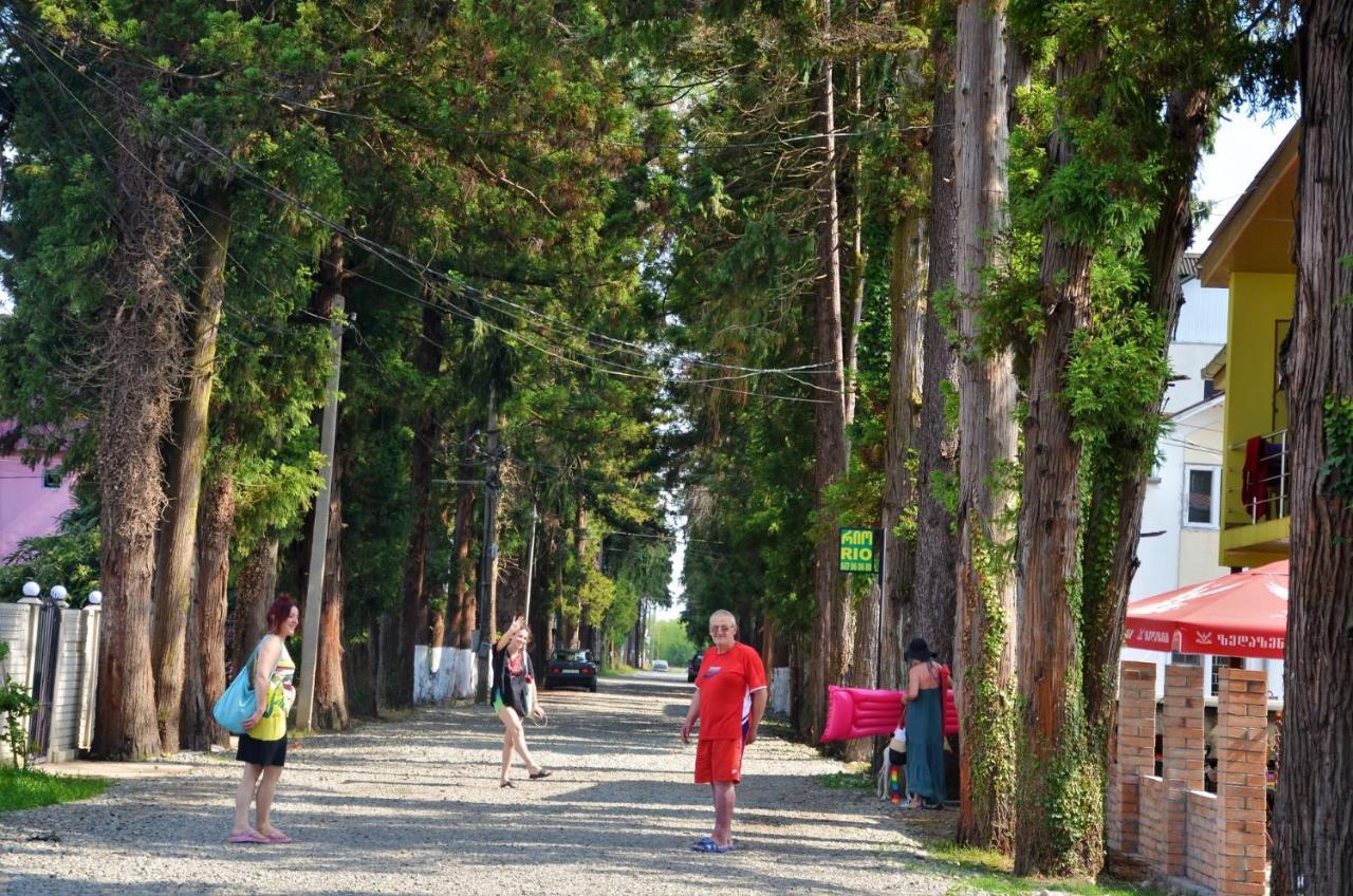 乌雷基Maka住宿加早餐旅馆 外观 照片